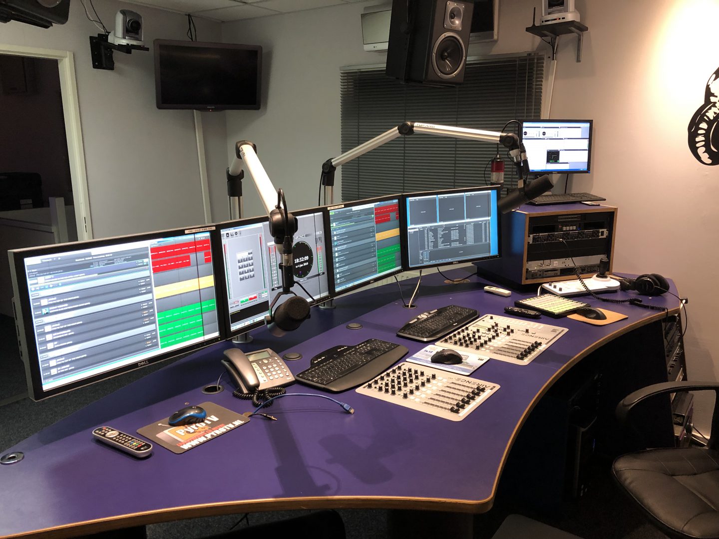 Studio Pro FM